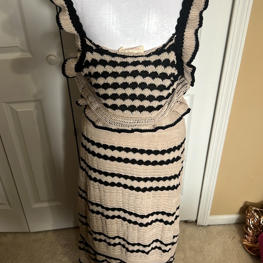 Two piece set - Picture 6 of 10